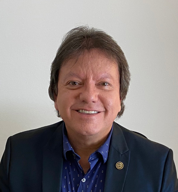 Dr. Gustavo Piñeiro - Psicólogo Clínico y Educador