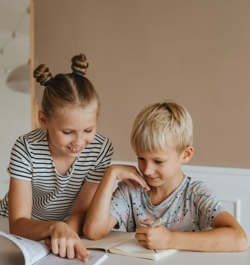 La relación entre hermanos: Entre los celos y el amor fraterno