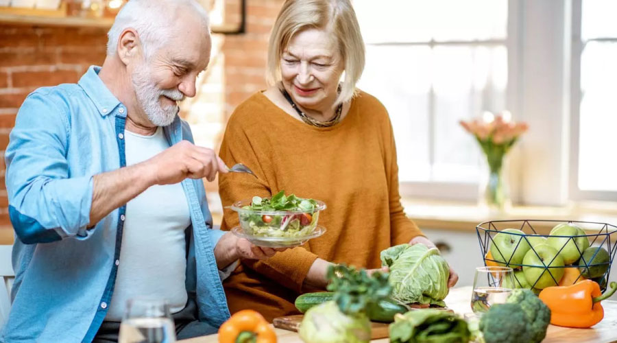 Nutrición y actividad física, aspectos claves en el adulto mayor